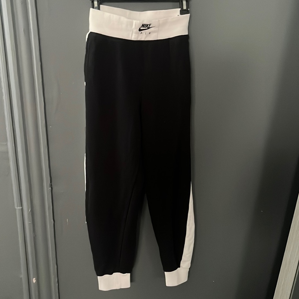 Nike sweatpants black